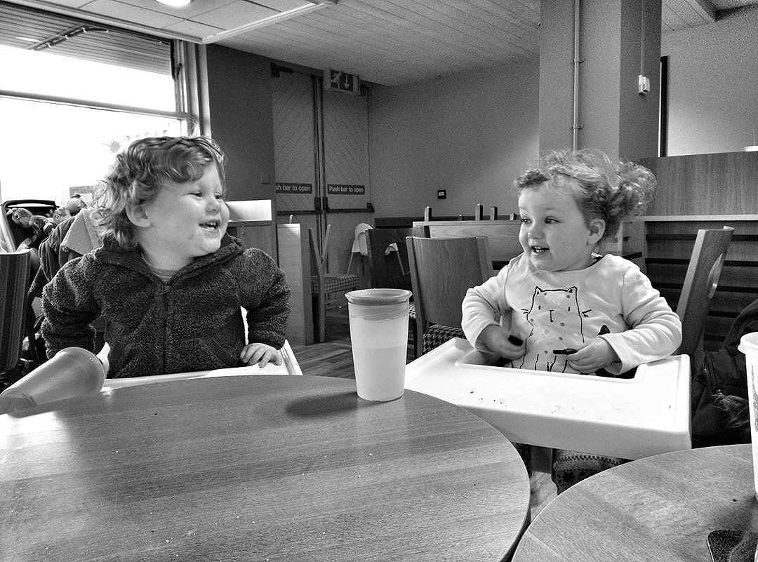 O and A simply enjoying being #siblings while we eat an overly priced lunch at the motorway services. The 2 hour nap they should have then had was about 10mins each. We got to our destination and realised we’d left half our food in the icebox at home in the kitchen. Thankfully they settled down for Bed reasonably well. In other news my Oneplus One is dying. The screen is totally knackered and keeps taking over. (so many random self dials causing awkward conversations) #twinsofinstagram #Twinstagram #BoyGirlTwins #travel #toddlergram #toddlersofinstagram #OPO #OnePlusOne #POTD