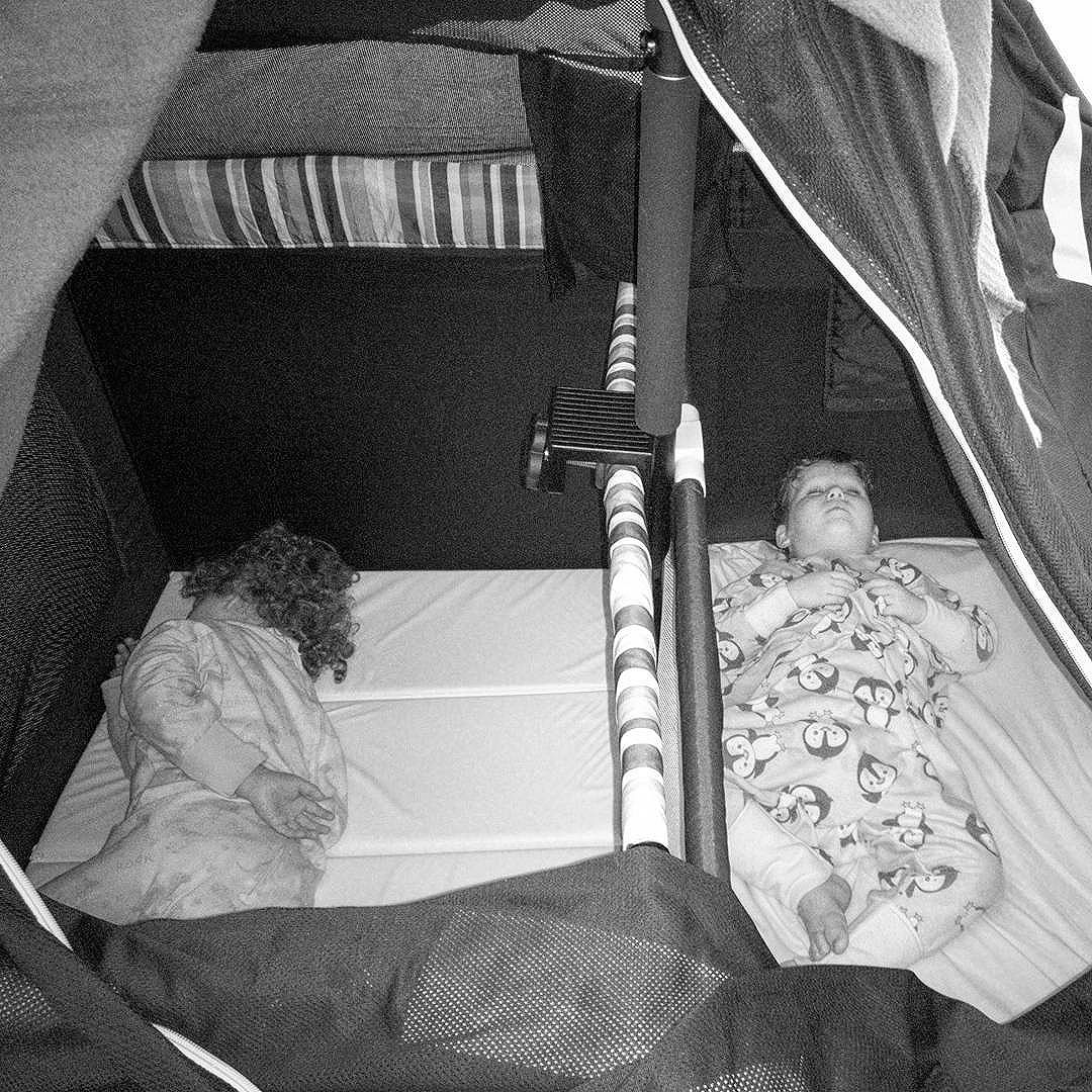 #Twins eventually got the hang of napping this afternoon after figuring out how to climb out of their cots and open the zips… #toddlersofinstagram #BoyGirlTwins #Toddlergram #twinsofinstagram #Twinstagram #nwunited17 #CampingWithToddlers #POTD