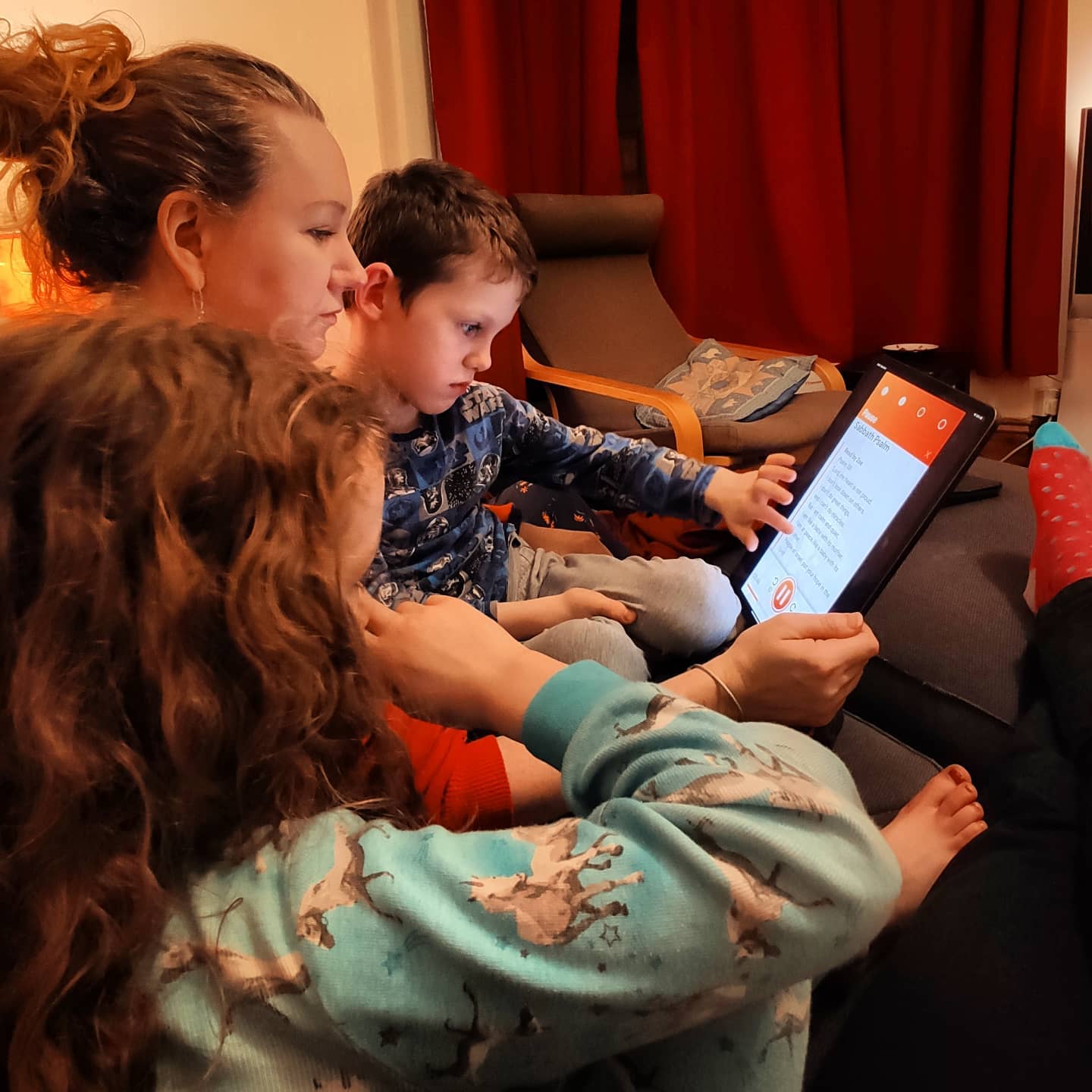 Really enjoying using the Lectio for Families app from @247prayer as part of our bedtime routine.The #twins love it and are really engaged with it.#lectio365 #lectioforfamilies #prayer #247prayer #familyprayer #EndTheDayRight